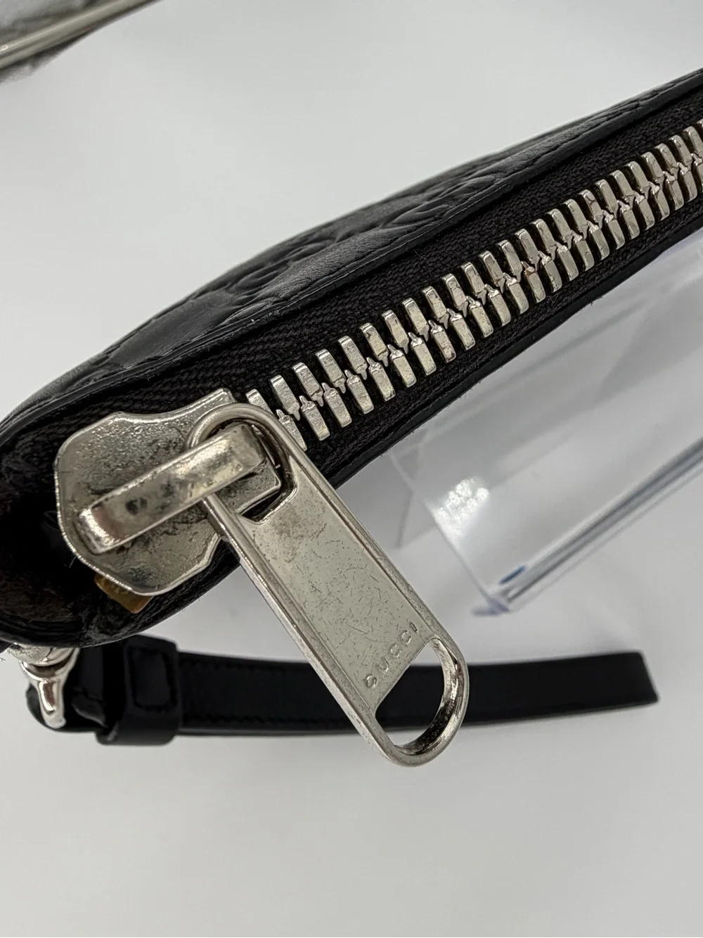 Gucci Black Embossed GG Leather Clutch/Wristlet w/Entrupy COA